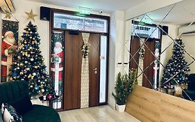 City Plaza Apartments & Rooms